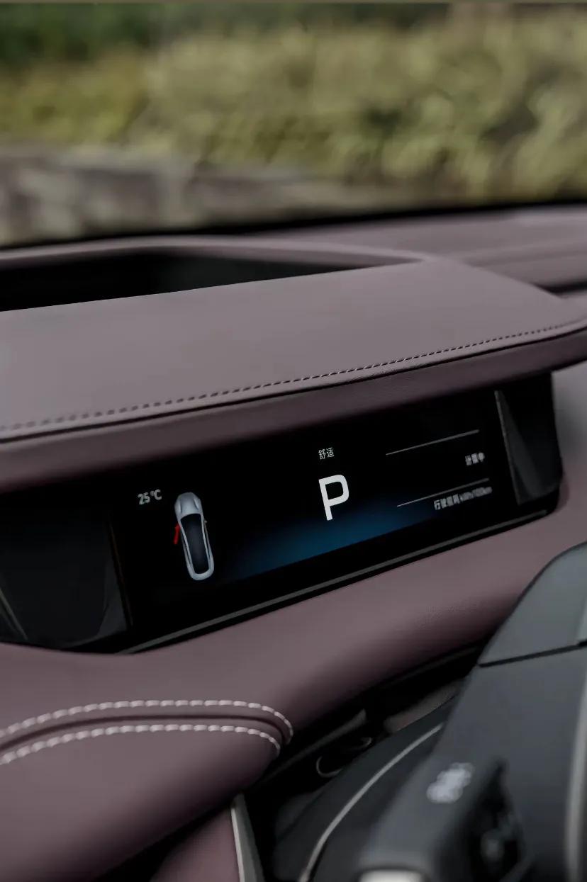 小米汽车suv_小型SUV中的佼佼者:小米汽车的性能表现_小米微型车