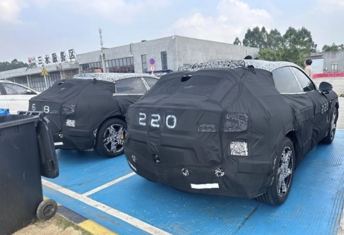 小型SUV中的佼佼者：小米汽车的性能表现_小米微型车_小米新型汽车